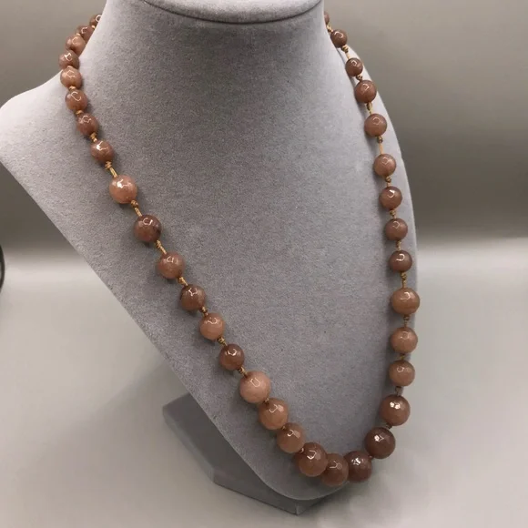 Elegant Semi-Precious Faceted Brown Beaded Necklace - Picture 3 of 9